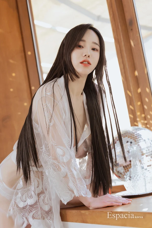 透视白衣美女yunha捆绑SM调教人体尺度图集